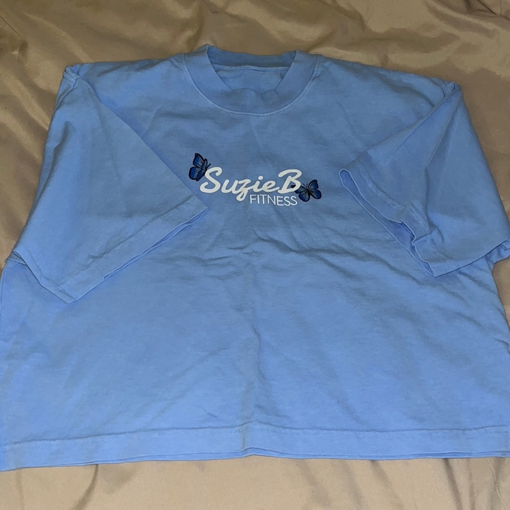 SuzieB Fitness Boxy Crop Tee